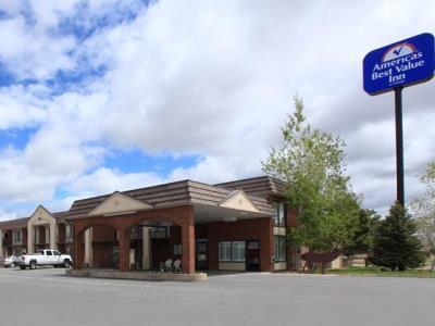 Americas Best Value Inn Roosevelt/Ballard Exterior photo
